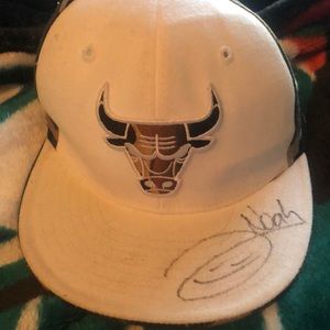 💥Joakim noah signed chicago bulls hat💥
